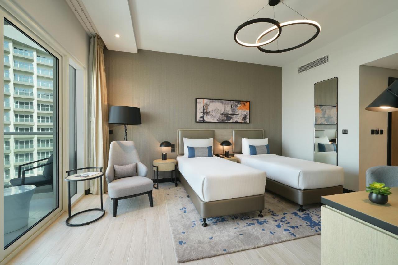 Damac Hills 2 Hotel, An Edge By Rotana Hotel Дубай Экстерьер фото